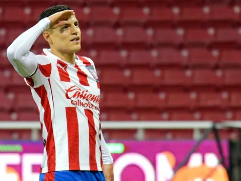 Confirmado: Ronaldo Cisneros se fue de Chivas