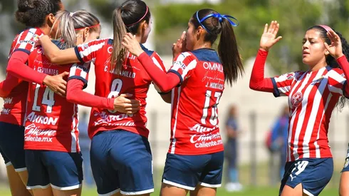 Chivas Femenil no tuvo piedad de Tijuana al golearlas 3-0