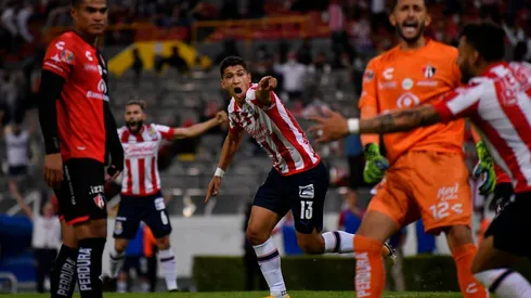Zaldívar celebra su gol contra Atlas del Guard1anes 2021 (IMAGO 7)