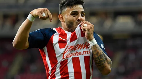 La foto de Alexis Vega que encendió a chivahermanos