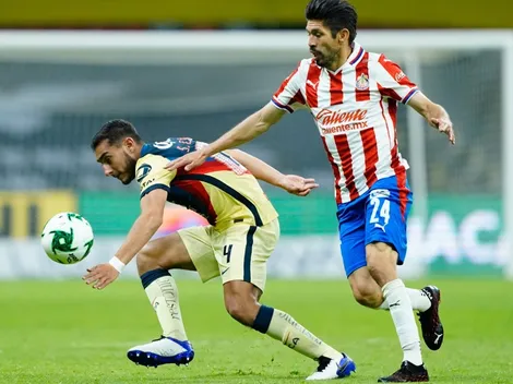 Oribe Peralta ironizó por críticas tras intercambio de playeras en un Clásico