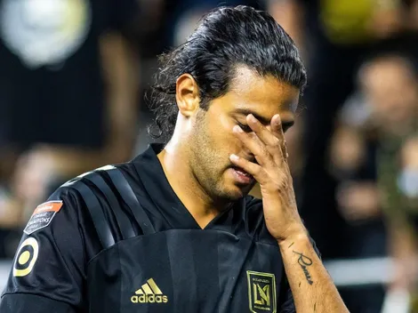 La afición de Chivas recibió peor noticia del futuro de Carlos Vela