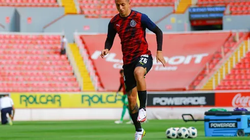 'Piojo' Alvarado calienta con el Rebaño (IMAGO 7)