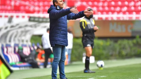 Juan Pablo Alfaro reparte indicaciones (IMAGO 7)