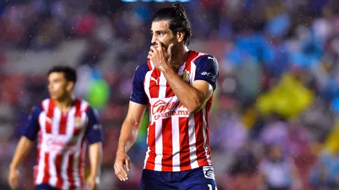 Antonio Briseño da instrucciones (JAM MEDIA)