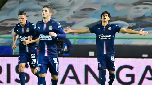 José Juan Macías celebra un gol con Chivas (IMAGO 7)