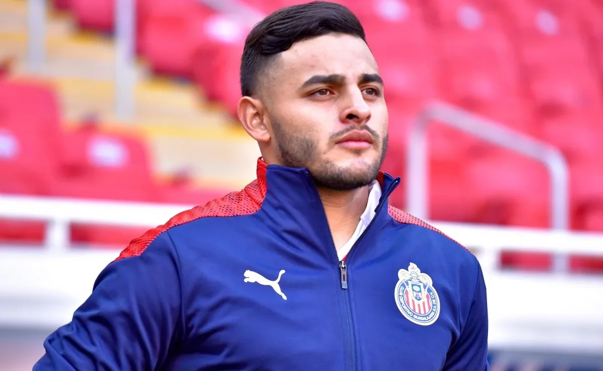 El plazo que tiene Chivas para firmar la renovación de Alexis Vega: Se ...