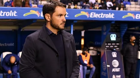 Larcamón se rehúsa a hablar de su futuro