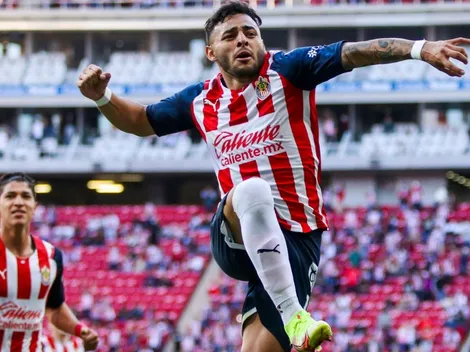 Alexis Vega empata con un golazo