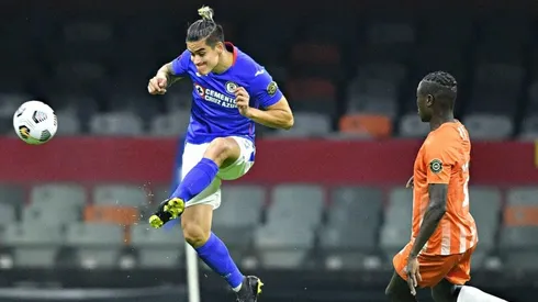 El defensor mexicano se encontraba sin equipo en este inicio de torneo