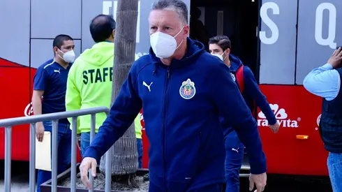 ¿Ricardo Peláez piensa renunciar a Chivas?