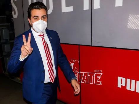 VIDEO: Michel Leaño, codo a codo con sus dirigidos en el vestidor