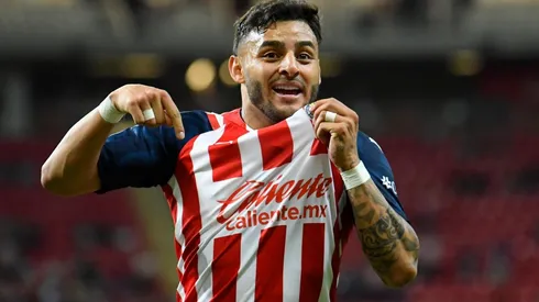 Alexis Vega celebra golazo con deseo de seguir en Chivas