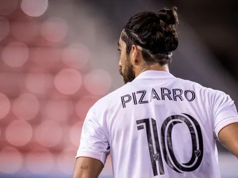 Se acabó: Pizarro está en Monterrey para firmar por Rayados