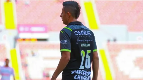 Alvarado en su primer encuentro con Chivas