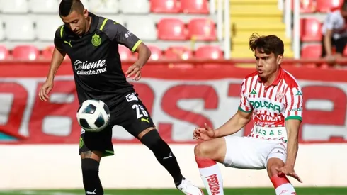 El Piojo Alvarado debutó con gol en partido preparatorio