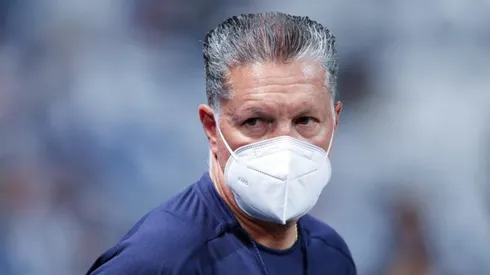 Peláez dio varias exclusivas en rueda de prensa