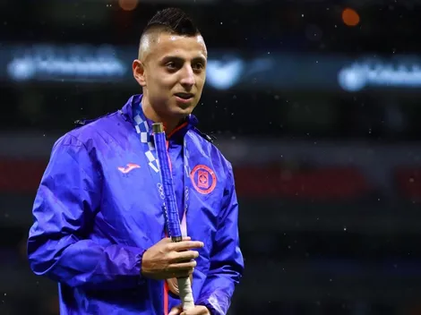 Chivas quiere a Roberto Alvarado y Antuna es parte de la negociación