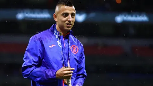Chivas quiere a Roberto Alvarado y Antuna es parte de la negociación