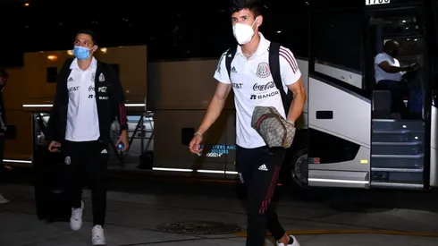 Uriel Antuna en su llegada a la concentración de México