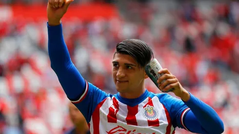 Alan Pulido interpuso demanda contra Chivas