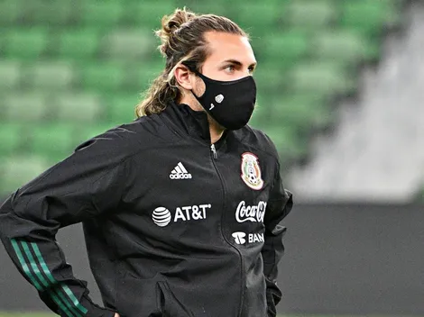 Factores que permiten a Santiago Giménez jugar en Chivas