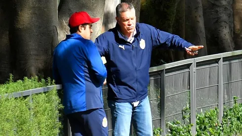 Michel Leaño explica cómo debería jugar Chivas