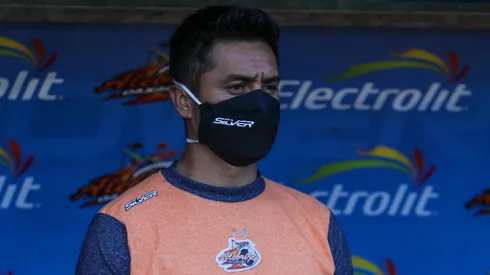 Santana sigue ligado al futbol.