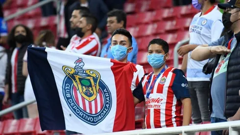 Aficionados de Chivas en el Akron