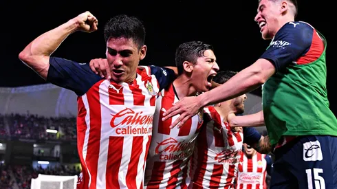 Chivas aseguró su lugar en el Repechaje.