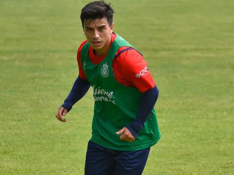 Comentarista de TUDN es apaleado por criticar al “Nene”