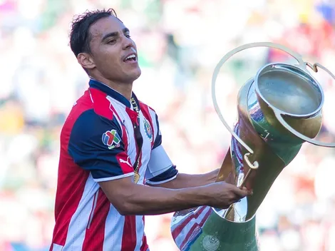 La nueva y curiosa chamba de Omar Bravo