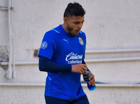Alexis Vega vuelve a decepcionar en Chivas
