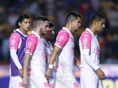 Chivas 'le hizo la cruz' a dos delanteros