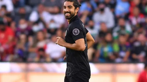 Rodolfo Pizarro vuelve a poner a Chivas de cabeza