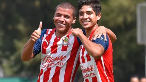 Leo Sánchez marcó un golazo.