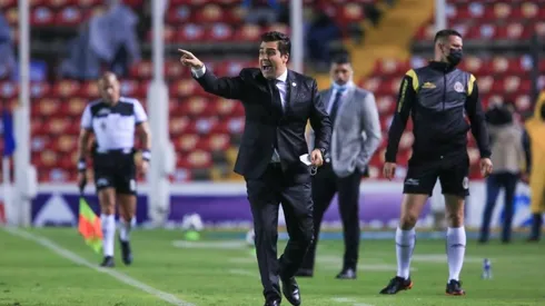 Michel Leaño en un partido con Chivas de Guadalajara