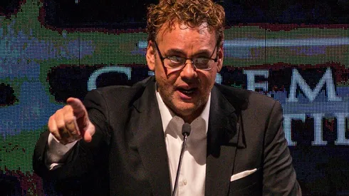 Faitelson le respondió.