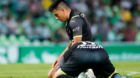 Vega no es la única baja de Chivas
