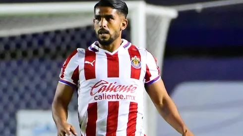 Miguel Ponce ofrece su saludo por un módico valor.