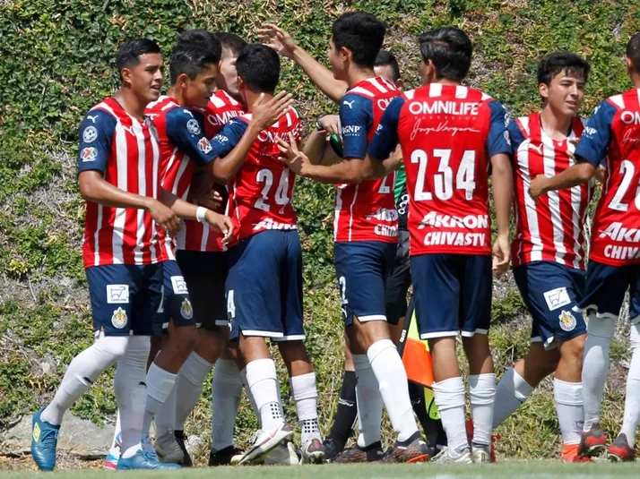 Las Fuerzas Básicas de Chivas siguen mostrando irregularidad