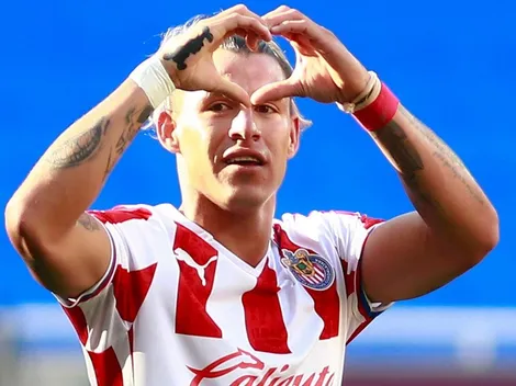 Afición explota contra Vucetich por el “Chicote”