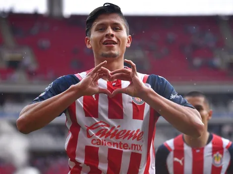 Jesús Godínez marca gol agónico para igualada de Chivas