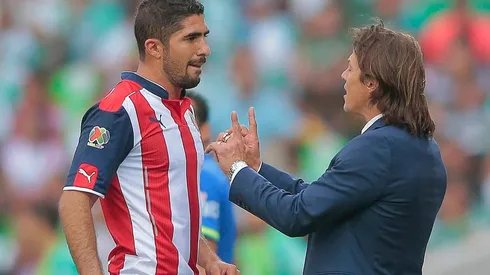 Jair Pereira en uno de los tantos partidos que lo dirigió Matías Almeyda en Chivas.