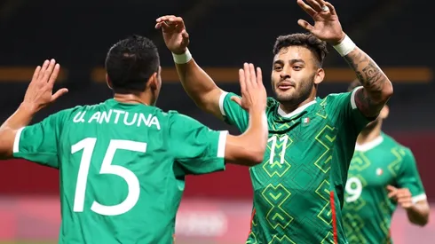 Golazo de Alexis con asistencia del Brujo en triunfo del Tri