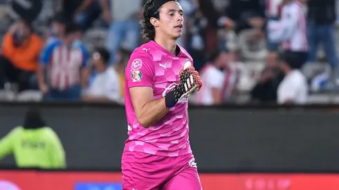 Toño pinta para ser titular.