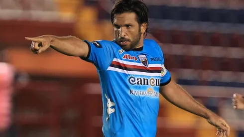 Kikín jugó seis meses en Portugal.