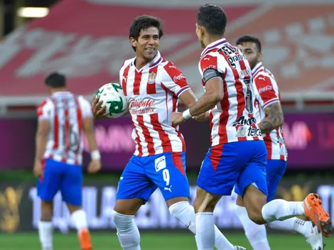 ¿Por qué? Jugadores celebran que Macías ya no esté en Chivas