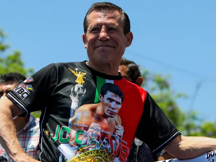 Julio César Chávez confiesa su amor por las Chivas