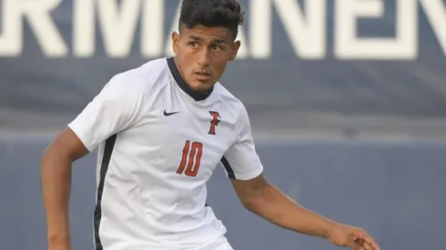 El delantero promesa que habría firmado con Chivas